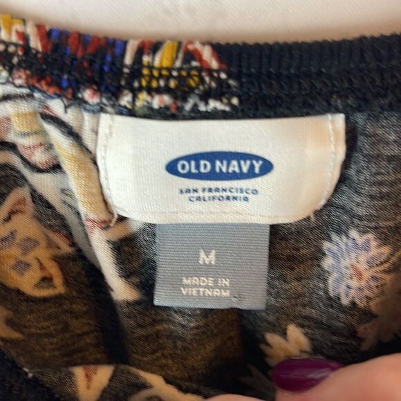 Old Navy Black Floral Off Shoulder Top Size Medium - Picture 6 of 8